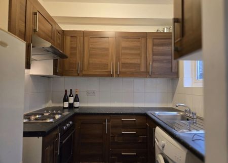 1 Bed Flat, Wellington Way, E3 - Photo 3