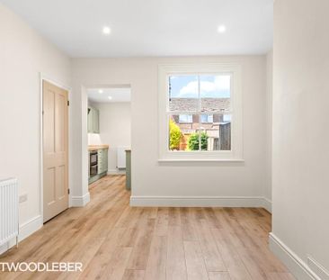 2 bedroom terraced house to rent - Photo 2
