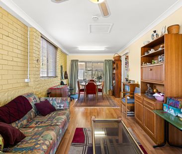 SPACIOUS FAMILY HOME IN BEAUTIFUL LOCATION! - Photo 1