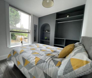 1 bedroom in a house share to rent - Photo 4