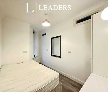 1 bedroom apartment to rent St. Michaels Road, Bournemouth, Dorset,... - Photo 2