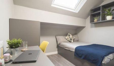 1 bedroom in a flat share to rent - Photo 5