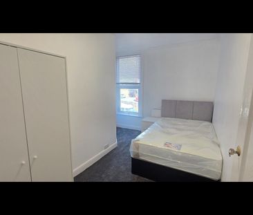 4 Bed Terraced House, Chapel Lane, LS6 - Photo 6