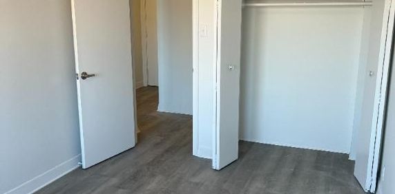 3½ Apartment Available - A louer • For Rent - Photo 2