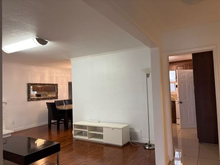 For Lease - 5 Fleetwell Court Unit# Main, Toronto, Ontario - Photo 2