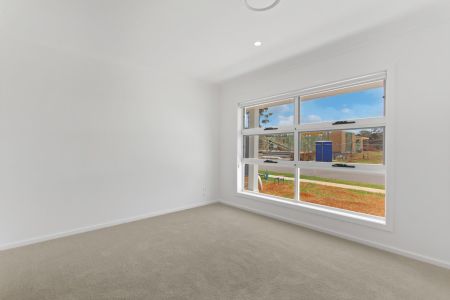 Stylish Family Living at Its Finest - Photo 5