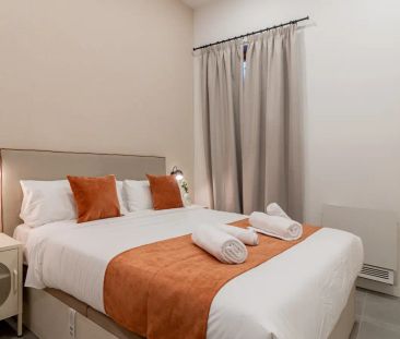 3-bedroom apartment for rent in Embajadores - Photo 5
