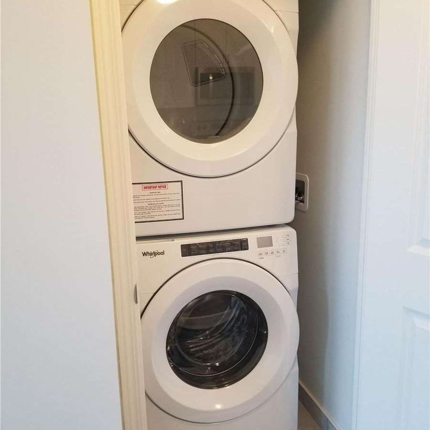 For Lease - 349 Rathburn Road Unit# 1018, Mississauga, Ontario - Photo 1