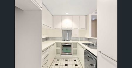 Position Perfect! - Photo 4