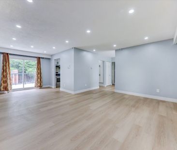 For Lease - 206 Mason Drive Unit# Main, Whitby, Ontario - Photo 2