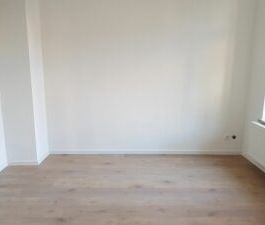 Jößnitzer Str. 147, Wohnung 1 ~~~ hochwertig saniert mit Einbauküch... - Photo 3