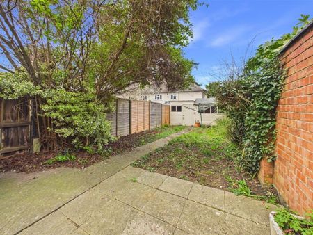 3 BED Terraced House To rent - Photo 2