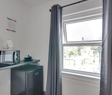 5 bedroom terraced house to rent - Photo 2