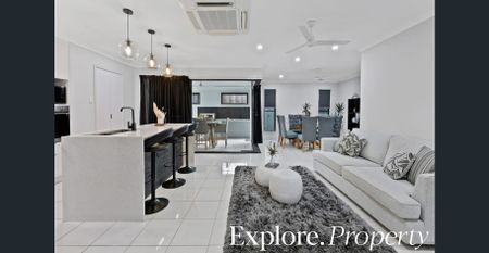 Executive Home in Kerrisdale Estate - Photo 3