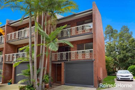 10/11 Austral Street, St Lucia, QLD 4067 - Photo 2