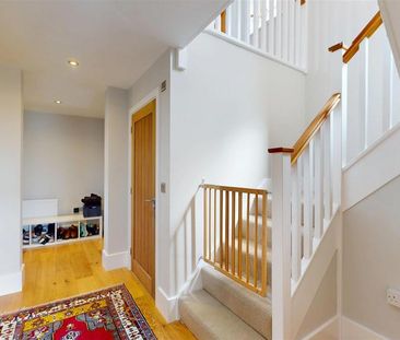 3 bedroom terraced house to rent - Photo 2