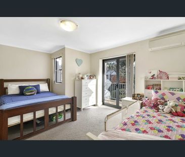8/29-41 Reynolds Street, Balmain, NSW 2041 - Photo 2