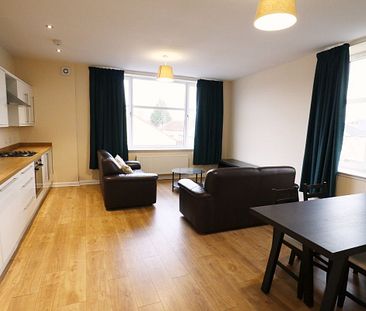 2 Bed, Second Floor Flat - Photo 5