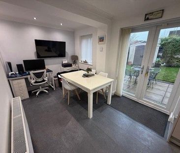 2 bedroom semi-detached house to rent - Photo 3