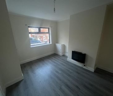 16 Dhu Varren Park, - Photo 1