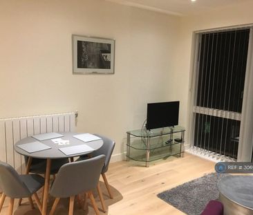 1 bedroom flat to rent - Photo 3