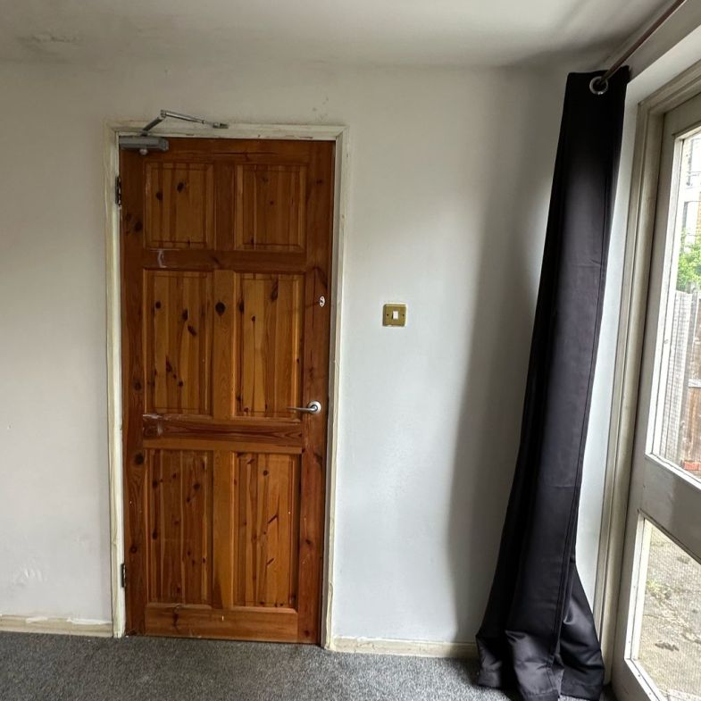 A luxury house Available at Burgos Grove SE10 8LL London UK - Photo 1