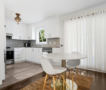 Maison à étages - 325 Rue des Pivoines - Photo 4