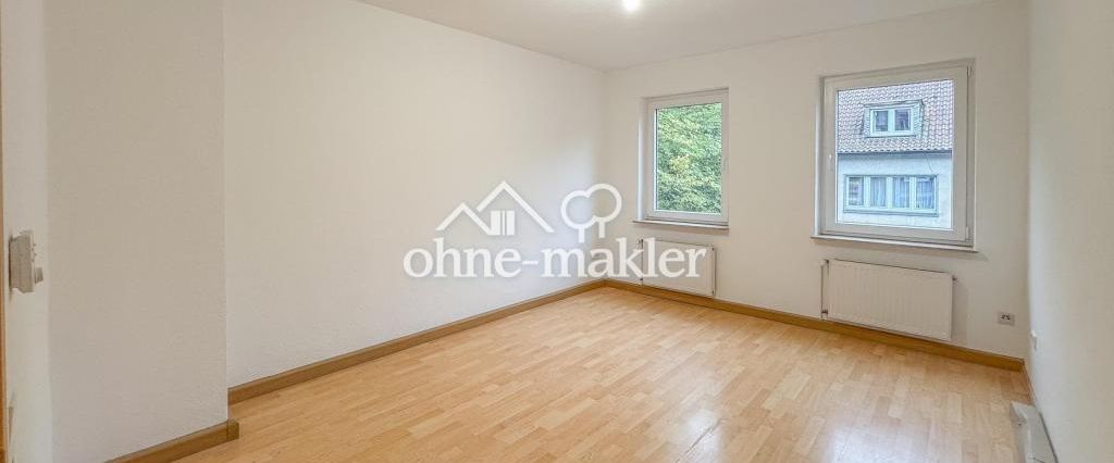 3,5 Zimmer - frisch renoviert - zentrale Lage - opt. Stellplatz - Foto 1