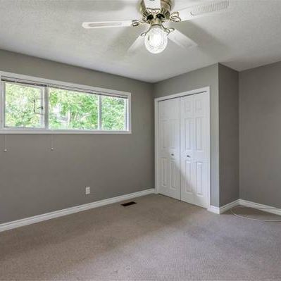 $2500 TOP LEVEL HOUSE FOR RENT, 4 bedrooms, 2 bathrooms, Mcmillan area - Photo 3