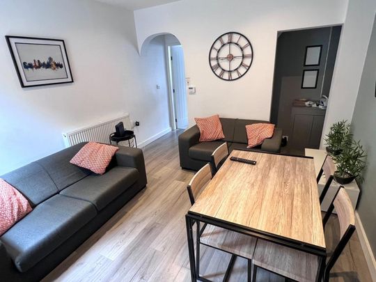 1 bedroom in a house share to rent - Photo 1