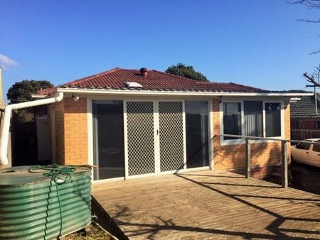 Spacious 3-Bedroom Home with Modern Amenities on Bellarine Drive - Photo 5