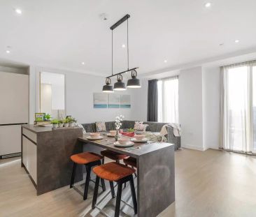 Diamond 2 Bed Apartment - Photo 3