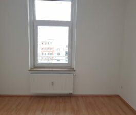 Antonstr. 40, Wohnung 9 ~~~ Einbauküche, Balkon, Bad mit Wanne und ... - Photo 4