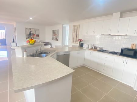 Halls Head - Photo 3