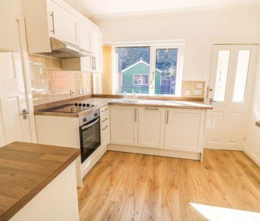 3 bedroom terraced house to rent - Photo 3