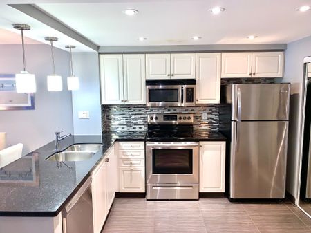 For Lease - 28 Hollywood Avenue Unit# 1510, Toronto, Ontario - Photo 2