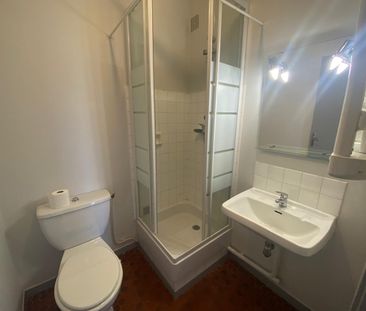 Location Appartement 1 pièce 27m² CLERMONT FERRAND 63000 - Photo 3