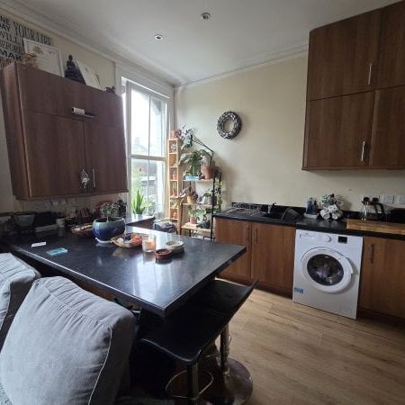 Napier Terrace, Plymouth, PL4 - Photo 1