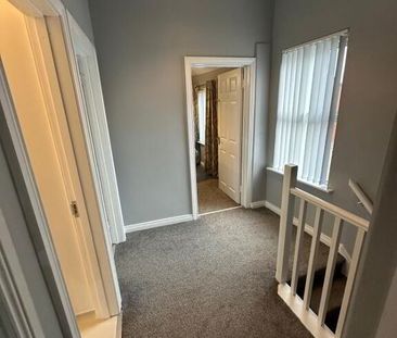 Room 4, 229 Donegall Rd, Belfast, BT12 5NB - Photo 1