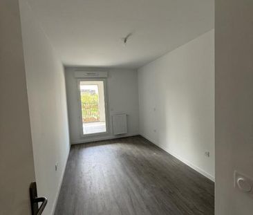 Location Appartement 3 pièces 68m² BORDEAUX 33300 - Photo 6