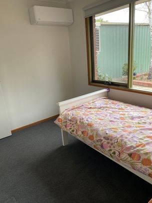 Cranbourne - Photo 1