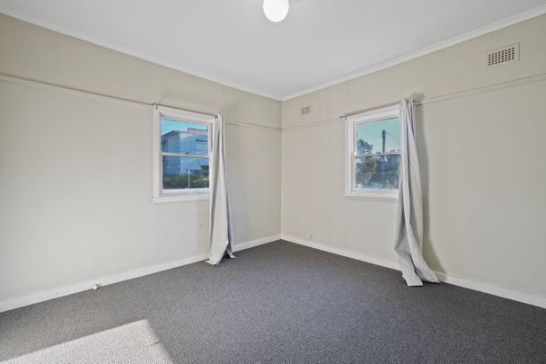 Convenient Location - Photo 1