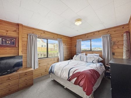 Welcome to 295 Mitchell Street - Photo 5
