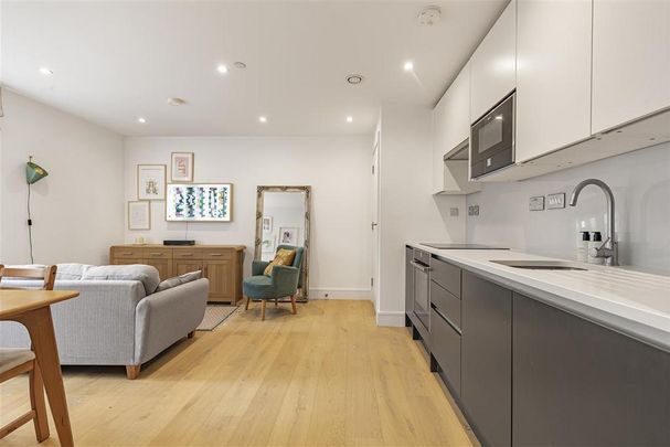 1 bedroom flat to rent - Photo 1