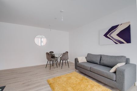 2 bed ground floor flat to rent in Darwin Street, Birmingham, B12 - Photo 2