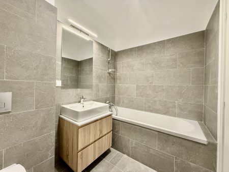 Apartament cu piscina si gradina proprie, nou, la prima inchiriere - Photo 4