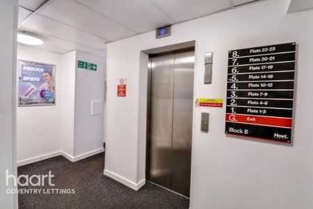 1 bedroom in a flat share to rent - Photo 5