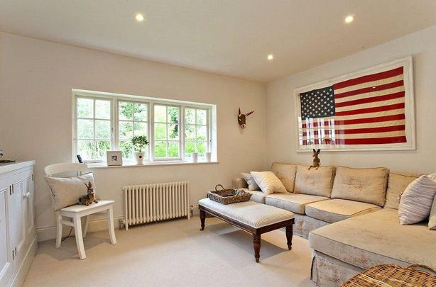 5 bedroom detached house to rent - Photo 1