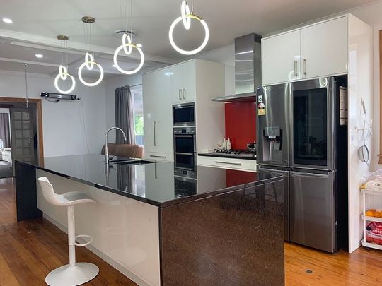 Warm & Spacious Family Home in Boulcott - Photo 1