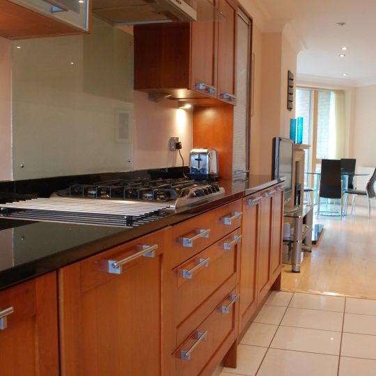 Fantastic 2 Bed Apartment with Balconies in Howth, Dublin - Photo 1